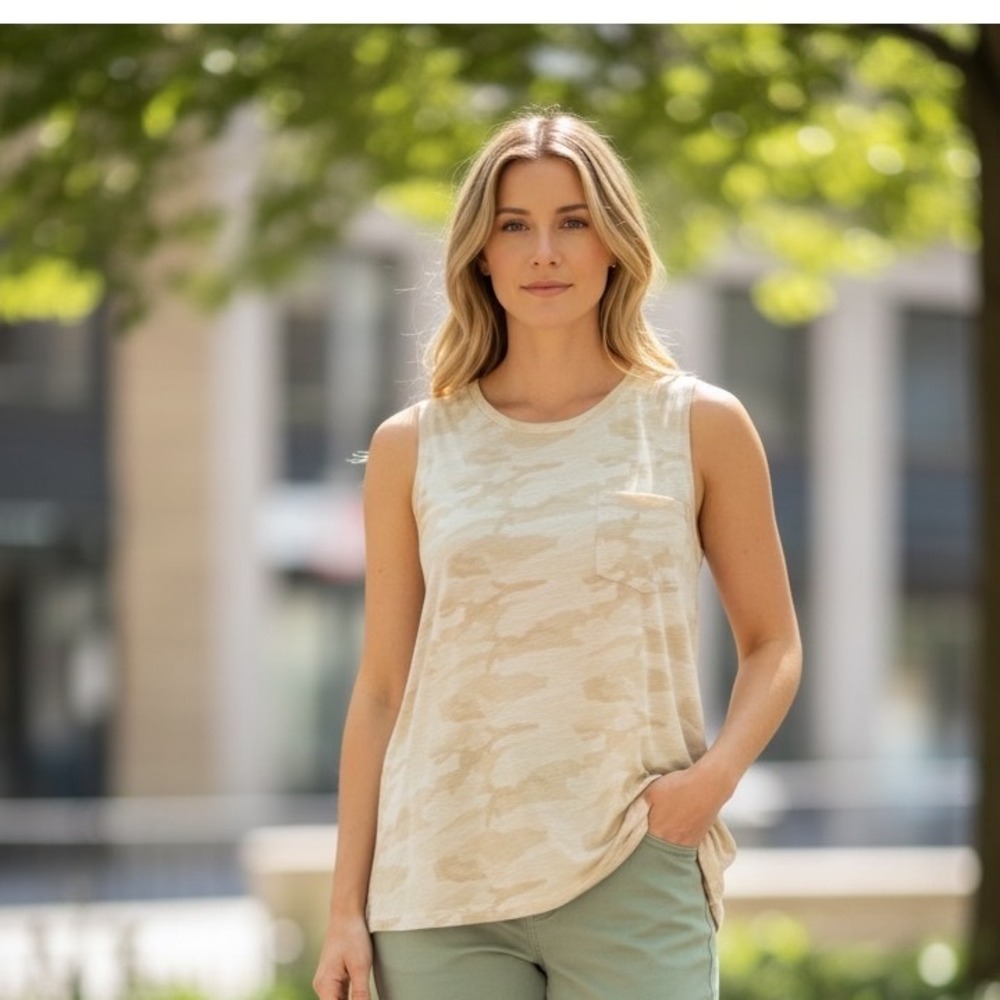 Vuori Tan Camo Muscle Tee